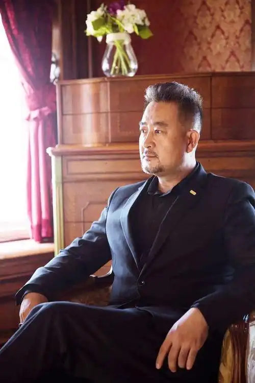 《前行者》三位金牌男配角:他们戏外有着怎样不同的人生?