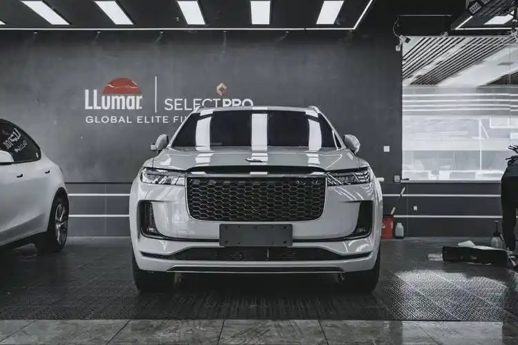 天津汽车贴膜理想one水晶纳多灰改色案例分享