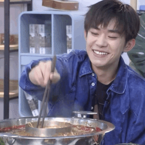 答案公布易烊千玺吃火锅时必点的菜中有你的最爱吗