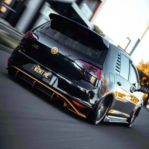 武装色霸气高尔夫mk7gti黑武士