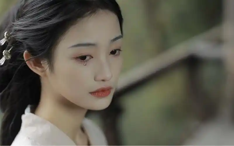 古风/ 这滴泪有落在你的心上吗