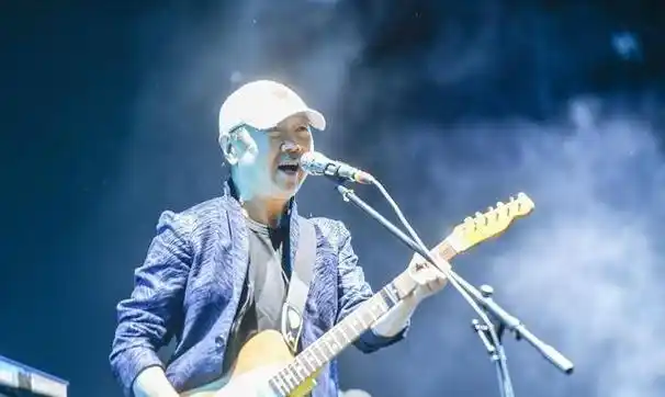 回顾53岁窦唯近照曝光穷困潦倒已成仙