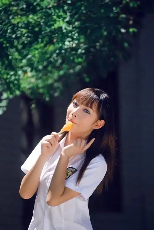 刘诗涵海量清纯美照让你雌雄难辨