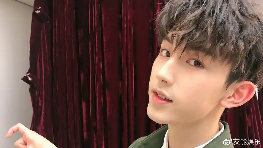 还有饰演钱三一角色的郭俊辰,他凭借着《少年派》一度走红,在这之前