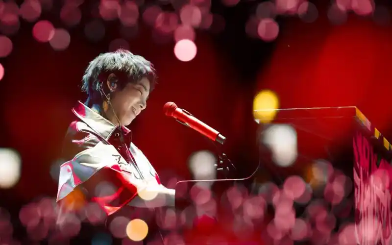 【华晨宇】2018鸟巢火星演唱会98场部分饭拍