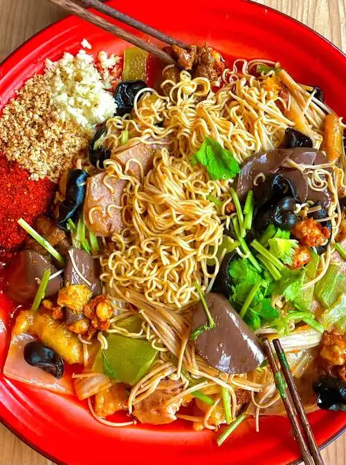 麻辣烫就得用大盘子吃才过瘾