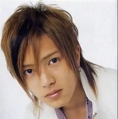 男生长碎发发型图片男中长发个性发型