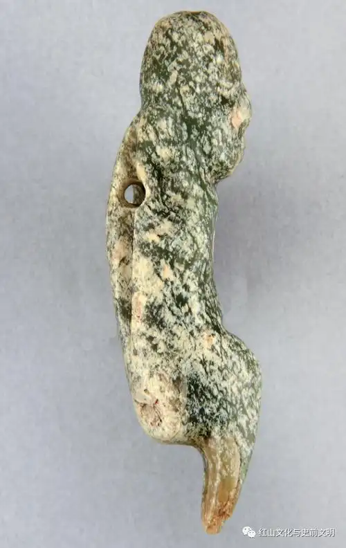 红山文化大案追缴玉器赏析