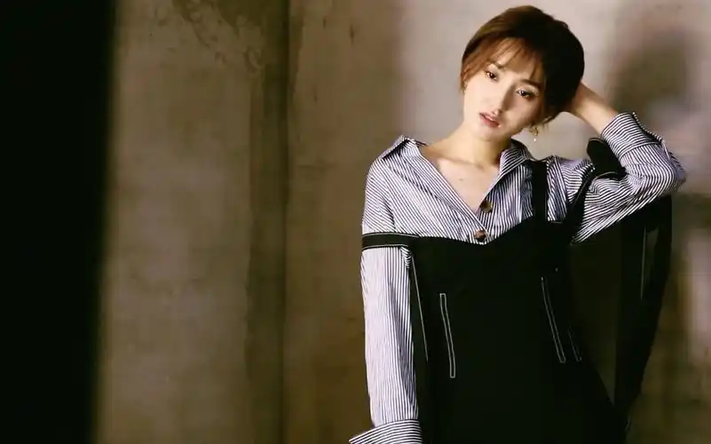 《麻辣变形计》艾晓琪,对七夕节单身狗的祝福简直画风清奇!