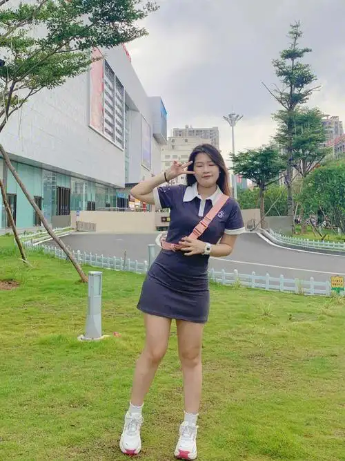 身高153体重110斤小个子微胖穿搭