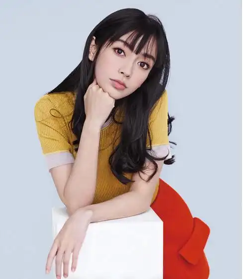 baby挺大肚庆生 自从知道怀孕以来也一直没有停下工作的脚步