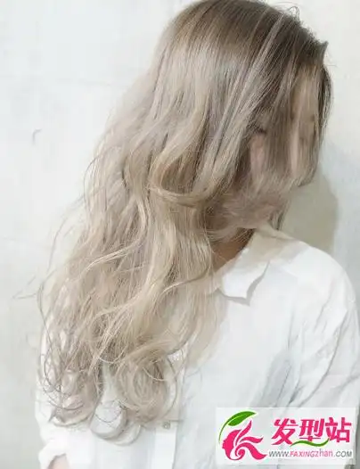 青木亚麻奶奶灰染发 灰色系染发发型图片大全_发型站_最新流行发型设