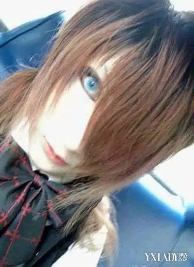 杀马特头发女发型雷人鬼魅大放送