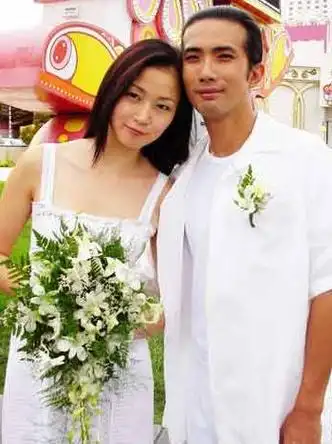 万绮雯被曝老公因吸烟不育回应我没觉得他不行