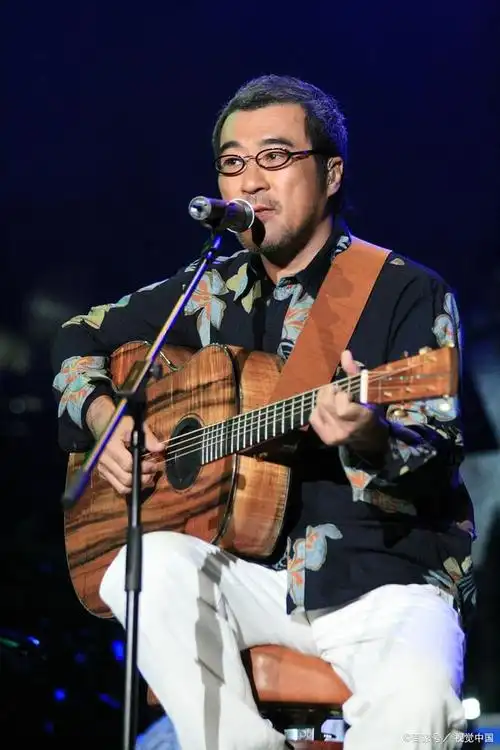 李宗盛演唱会票价引争议!内场一律2580元,网友:情怀越来越贵了