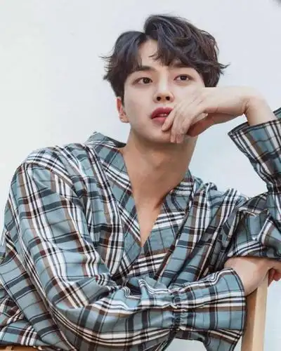 5位韩国新生代帅气男演员强势推你入坑