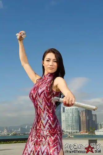 陈钰芸武双节棍做闪蛇 (附图辑)