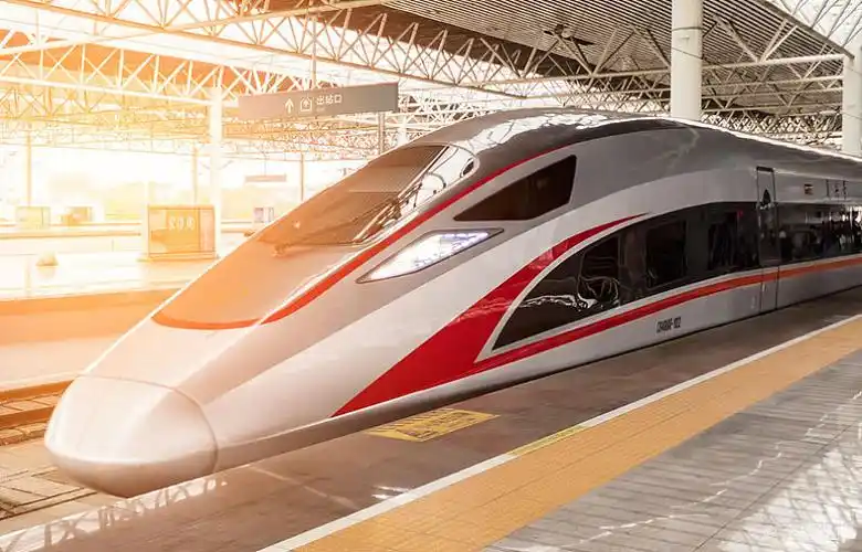 复兴号高铁图片_复兴号高铁高清图片_全景视觉
