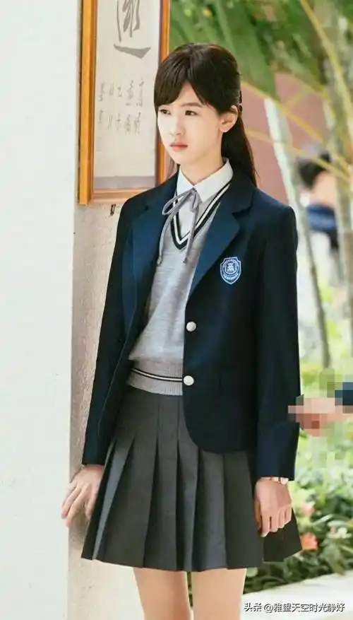 盘点内娱女明星校服造型合集 谁才是你心中认定的最美校花呢?