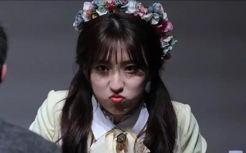 【宇宙少女】一大波表情包来袭,170212 宇宙少女签售会饭拍