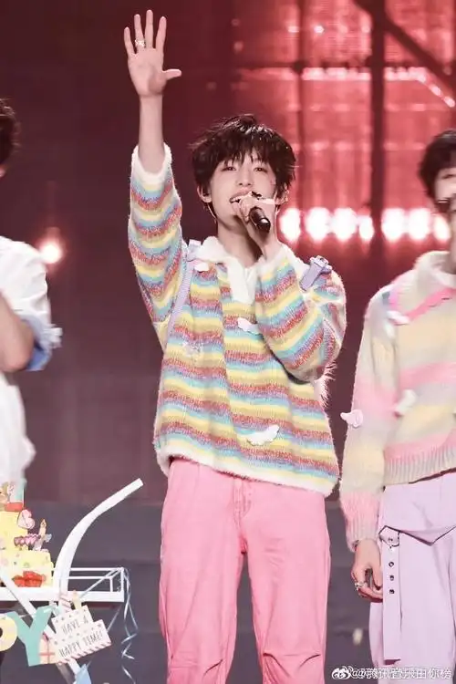 王源超话蔡徐坤超话周深超话张云雷超话时代少年团超话张泽禹超话