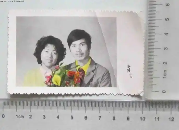 夫妻合影老照片