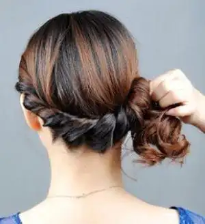 简单好看的韩式盘发2款简单韩式盘发教程