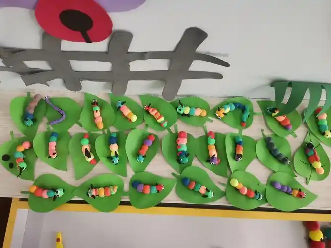 太仆寺旗宝昌幼儿园小班彩泥社团学期总结