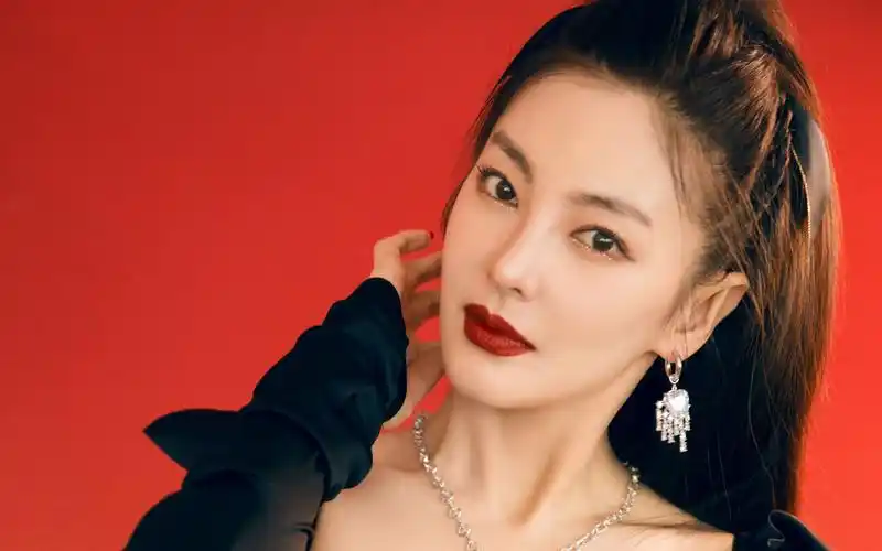 张雨绮性感图片桌面壁纸