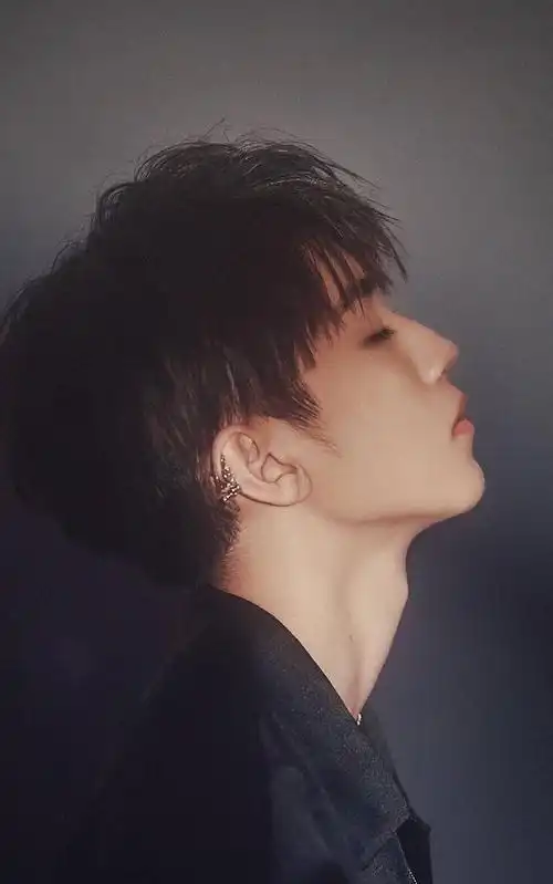 喉结杀大赛15位男明星谁最终俘获了你的心