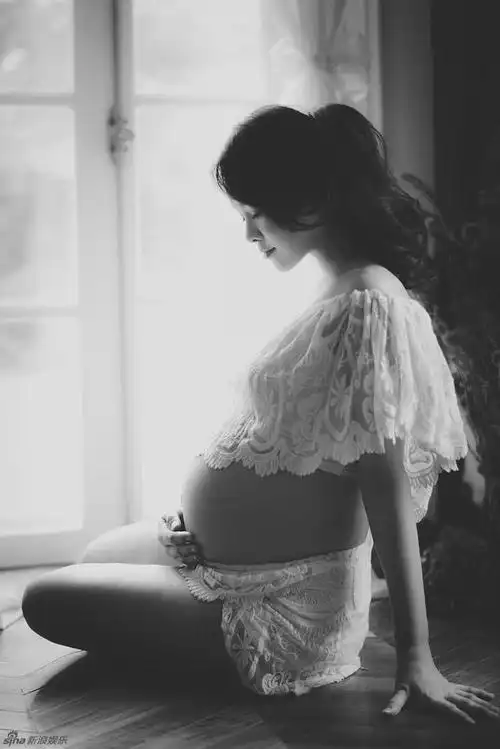 那些明星孕照写真