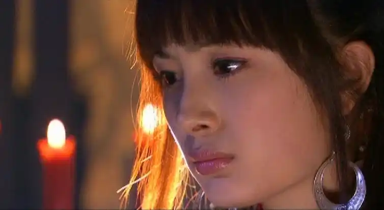 谁帮我找点杨幂演的郭襄照片来