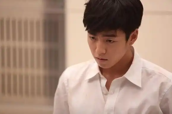 李玹雨78隐秘而伟大