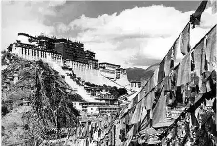 一组老照片看布达拉宫的变迁