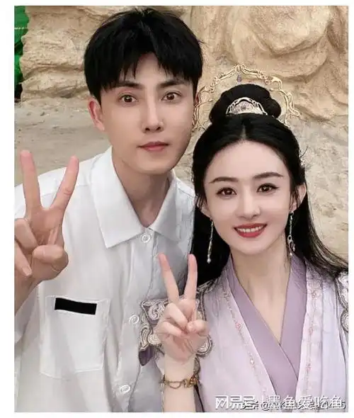 赵丽颖与张睿意外同框,穿古装戏服笑容灿烂,网友:这才是真爱|当红花旦