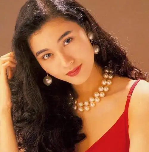 90年代香港女星王祖贤vs当代内地四大花旦杨幂谁更胜一筹