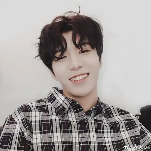 如玉山上行,光映照人——范丞丞笑容合集