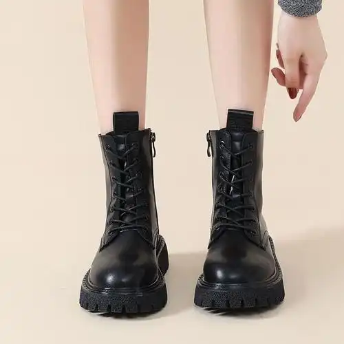 时尚潮流冬季新款7孔中跟撞色马丁靴女秋冬靴子女短靴女靴瘦瘦靴