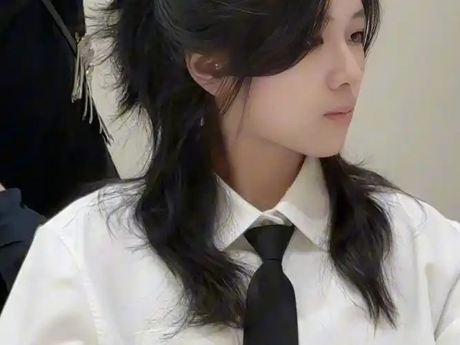 狼尾鲻鱼头太帅了吧,酷帅女孩看过来!