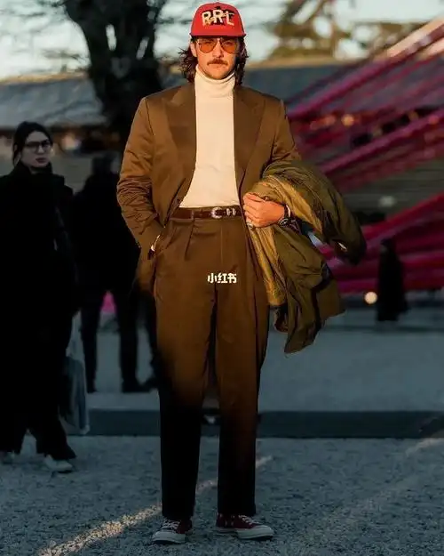 不同风格的西装搭配