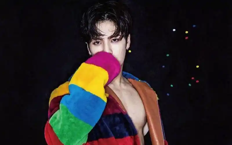 一分钟,我要这个男人的全部个人资料——王嘉尔