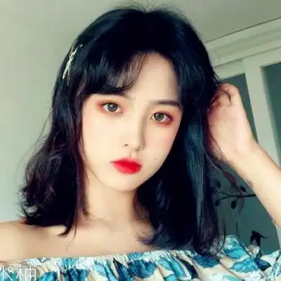 2019微信女生头像清新唯美,散发出浓浓的女人味