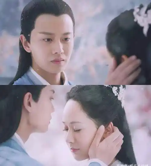 紫萱,与凡夫俗子腹黑毒舌的许宣,两个截然不同的性格,任嘉伦靠眼神的