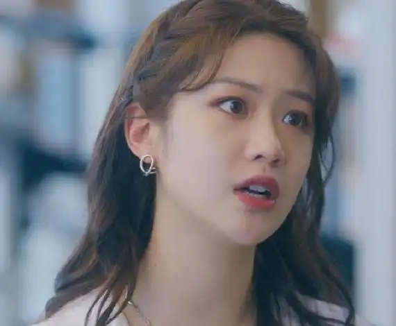 《骄阳伴我》差点没认出向涵之,虽然很美,但让人感觉很别扭