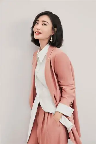 migaino曼娅奴官宣王丽坤成为品牌代言人