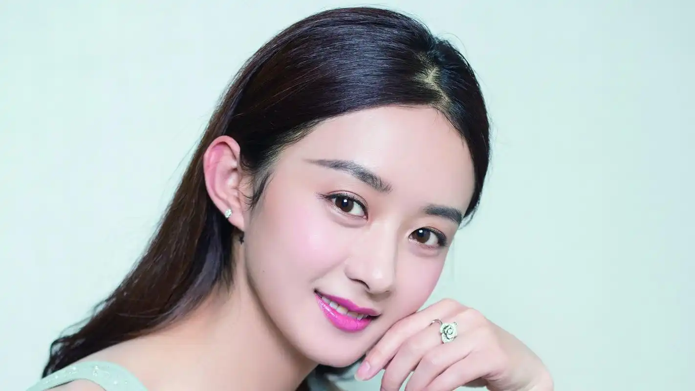 电脑壁纸 明星 大陆明星 赵丽颖时尚街拍写真