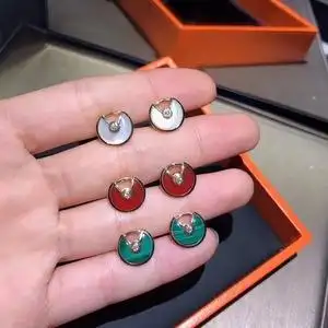 卡地亚护身符耳环 纯18k金镶钻无钻男女通用情侣耳钉项链手镯