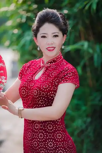 百花洲旗袍美女(二)