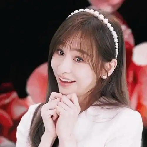 王心凌说好久没发美照了,发布照片美呆网友!不争不抢,性格超好