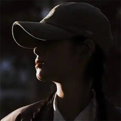 黑色系女生头像霸气高冷霸气黑色头像女生冷酷